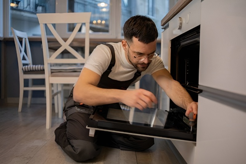 Oven & Stove repair in Carson